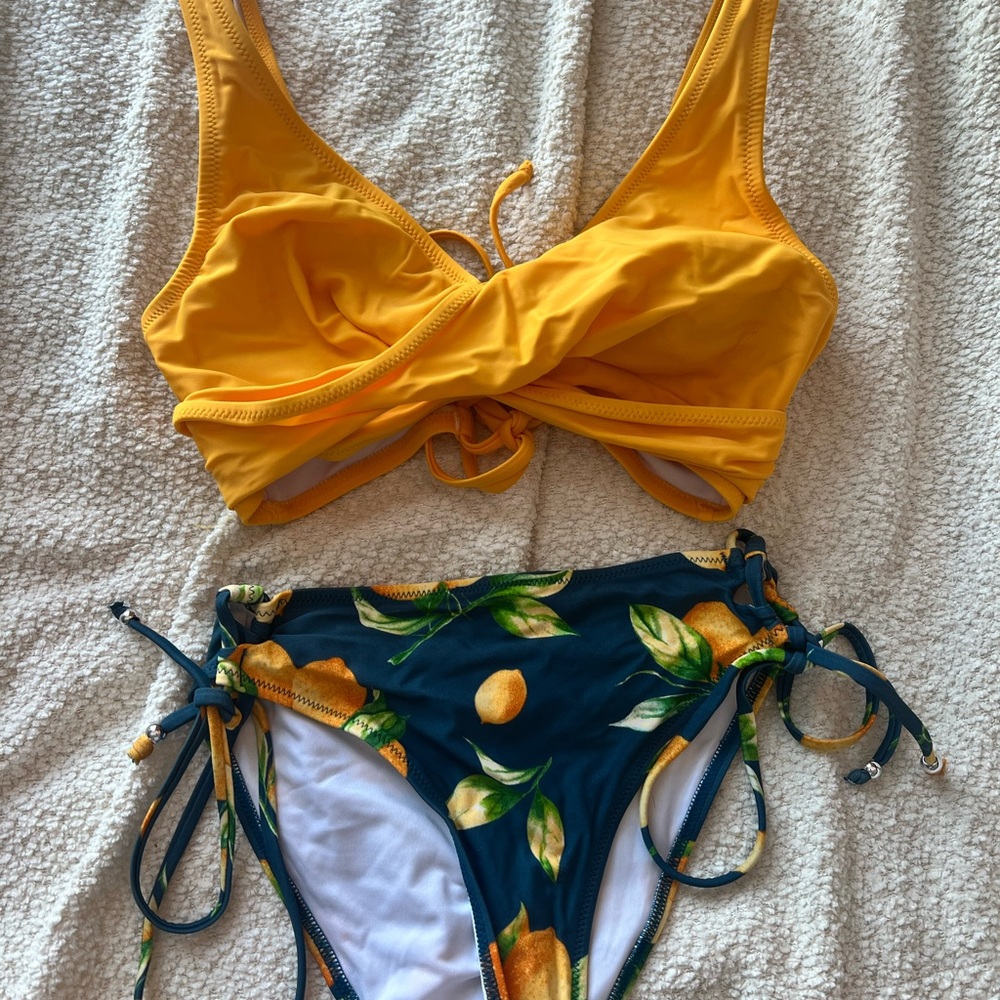 Cupshe Yellow and Green Lemon Bikini